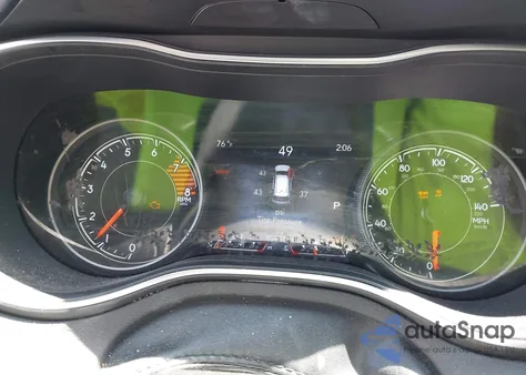 2021 Jeep Cherokee Trailhawk 4X4 z USA, uszkodzony, nr VIN 1C4PJMBX4MD212573